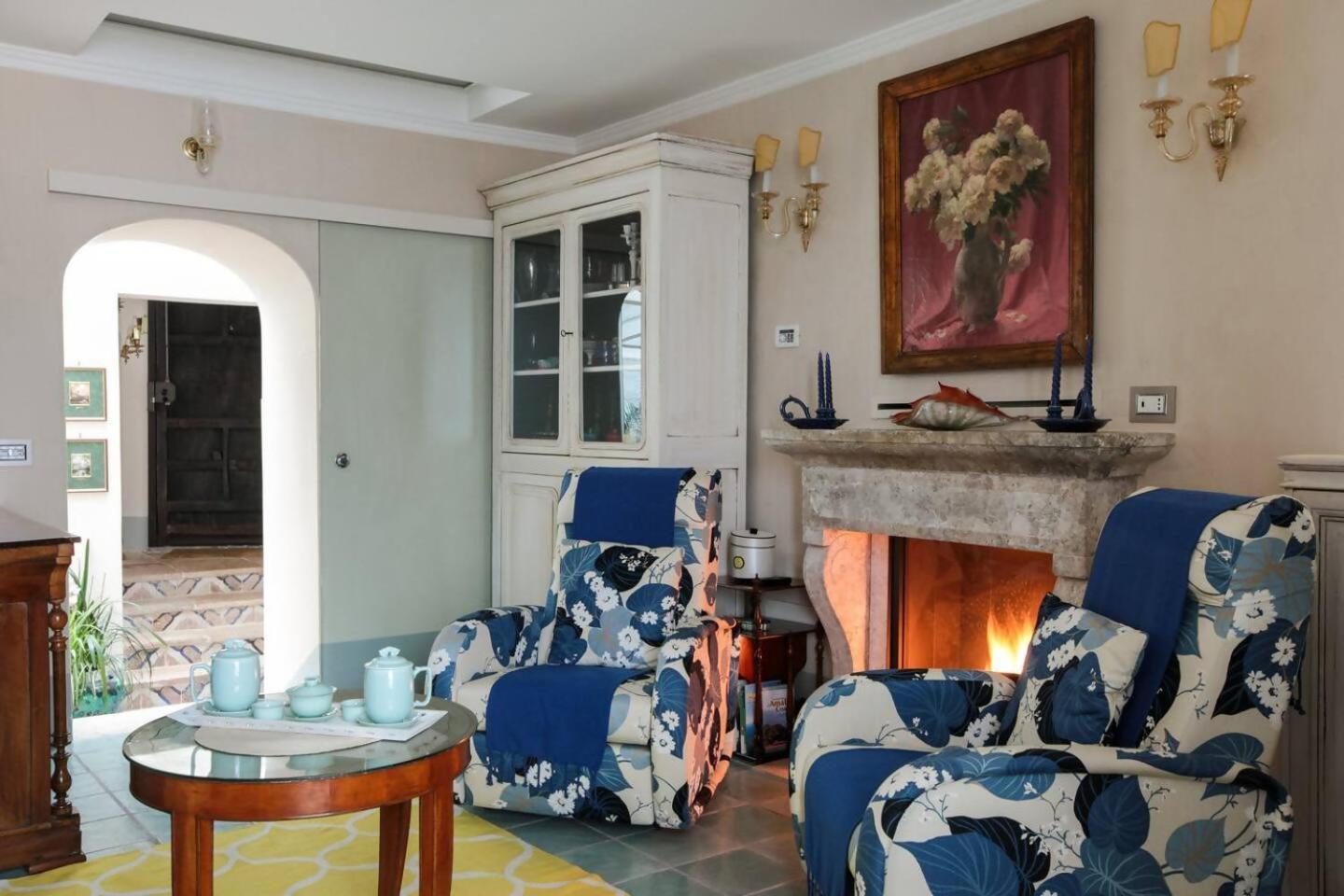 Perla Nel Blu Villa Affacciata Sul Mare كونكا دي ماريني المظهر الخارجي الصورة